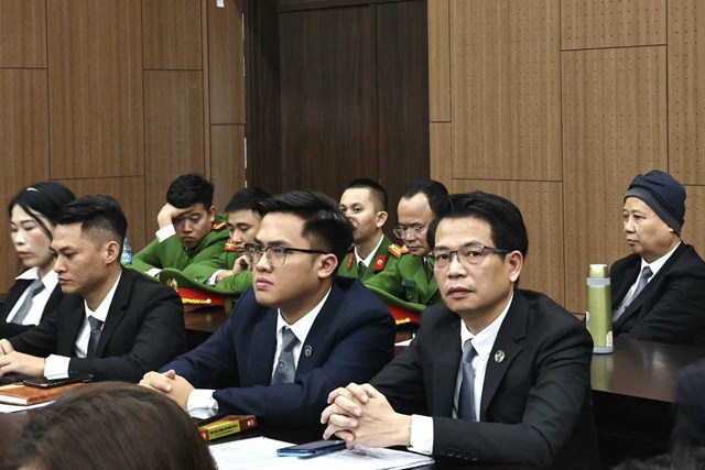 Luật sư Đoàn Thế Hiếu tham gia phiên toà Hình sự. Luật sư Đoàn Thế Hiếu tham gia phiên toà Hình sự.